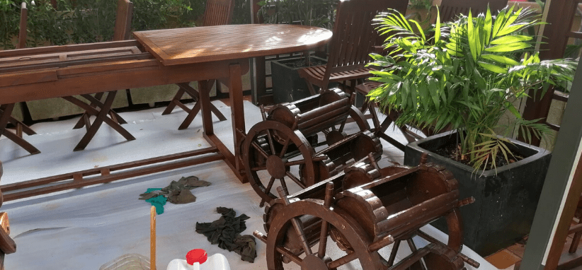 Restauración de mobiliario con aceite de teca